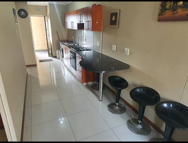 2 BEDROOM APARTMENT FOR SALE IN UMHLANGA RIDGE